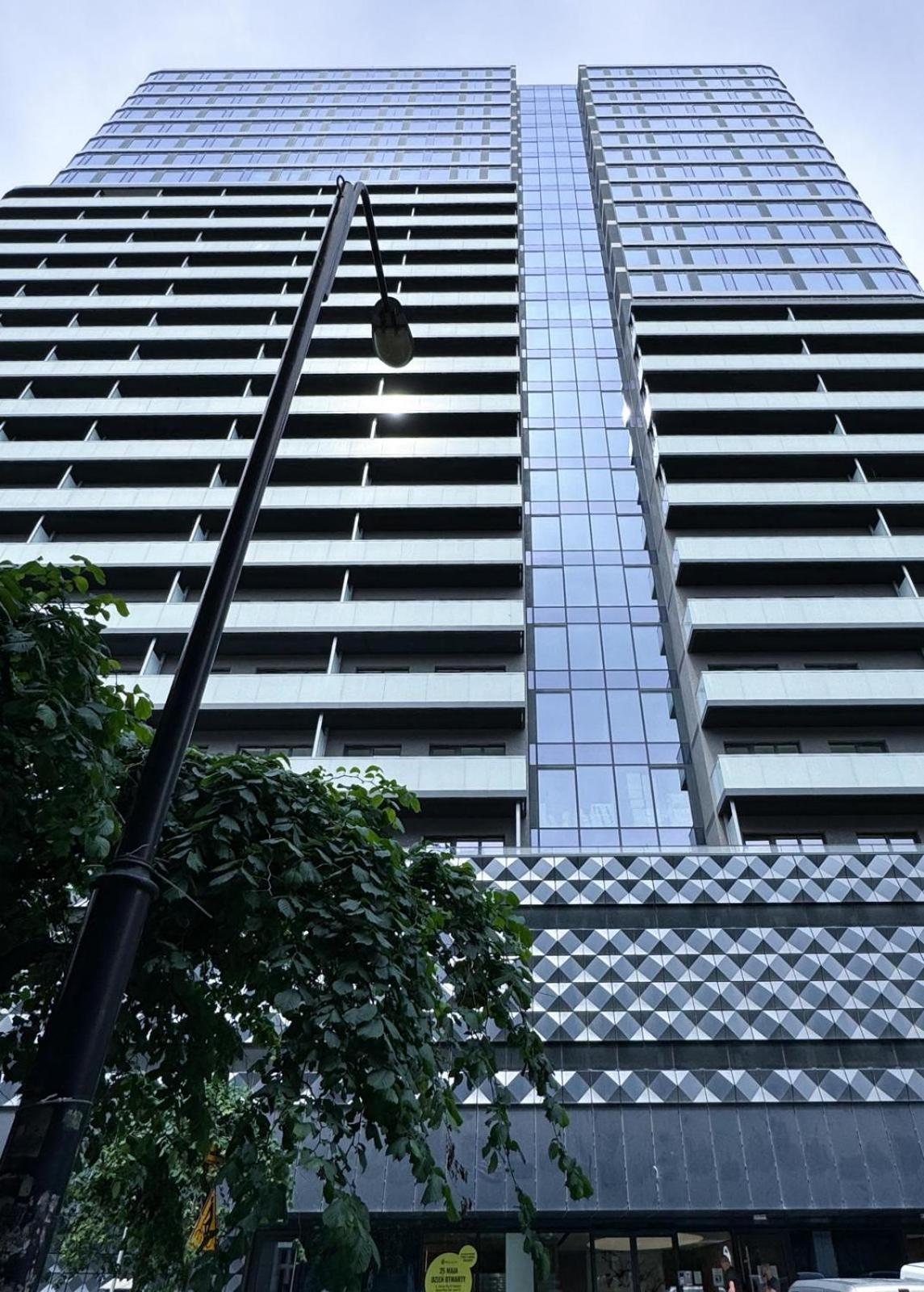 Lakru Apartments Global Office, Free Garage, Self Check-In Катовице Екстериор снимка