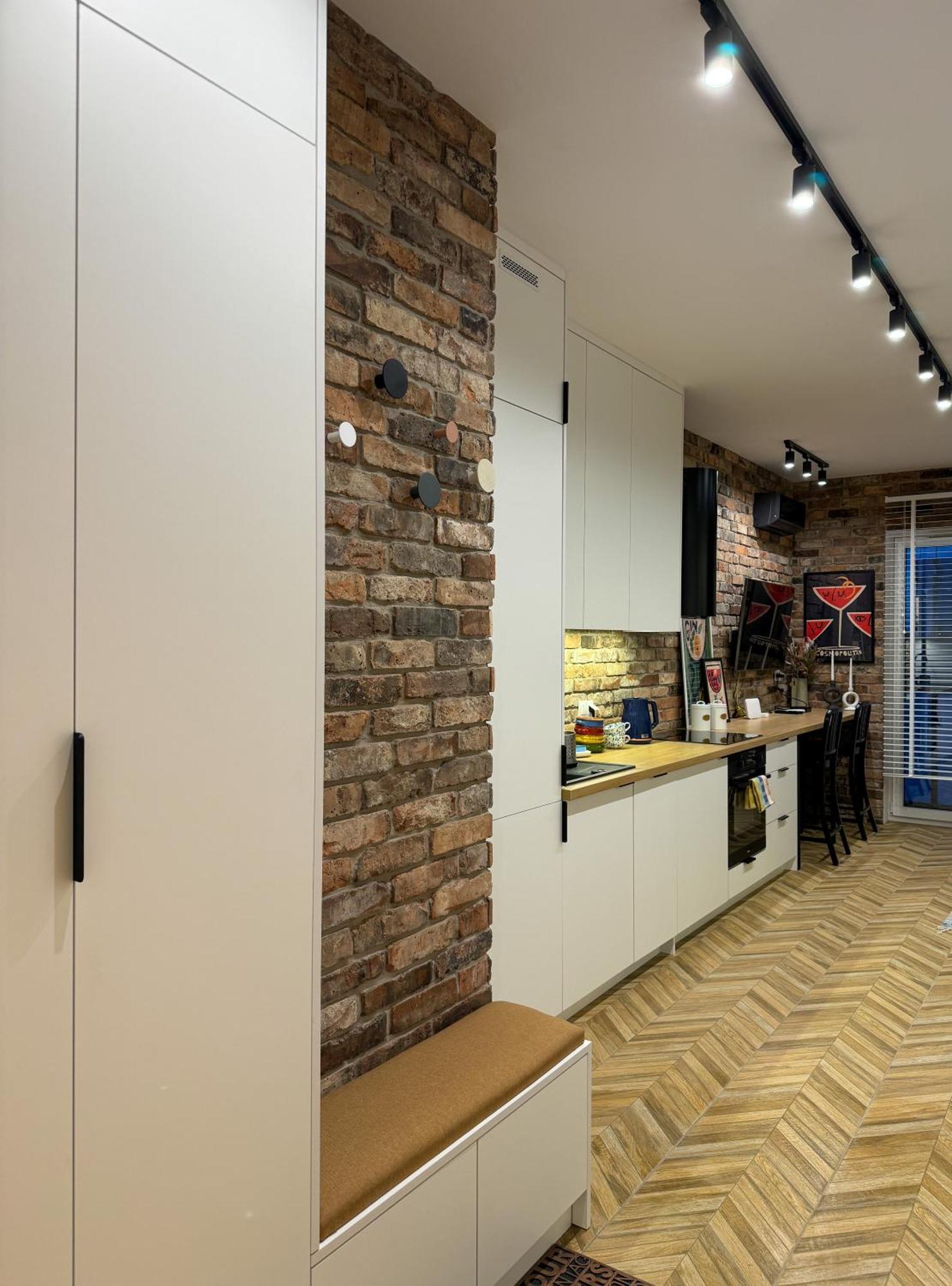 Lakru Apartments Global Office, Free Garage, Self Check-In Катовице Екстериор снимка