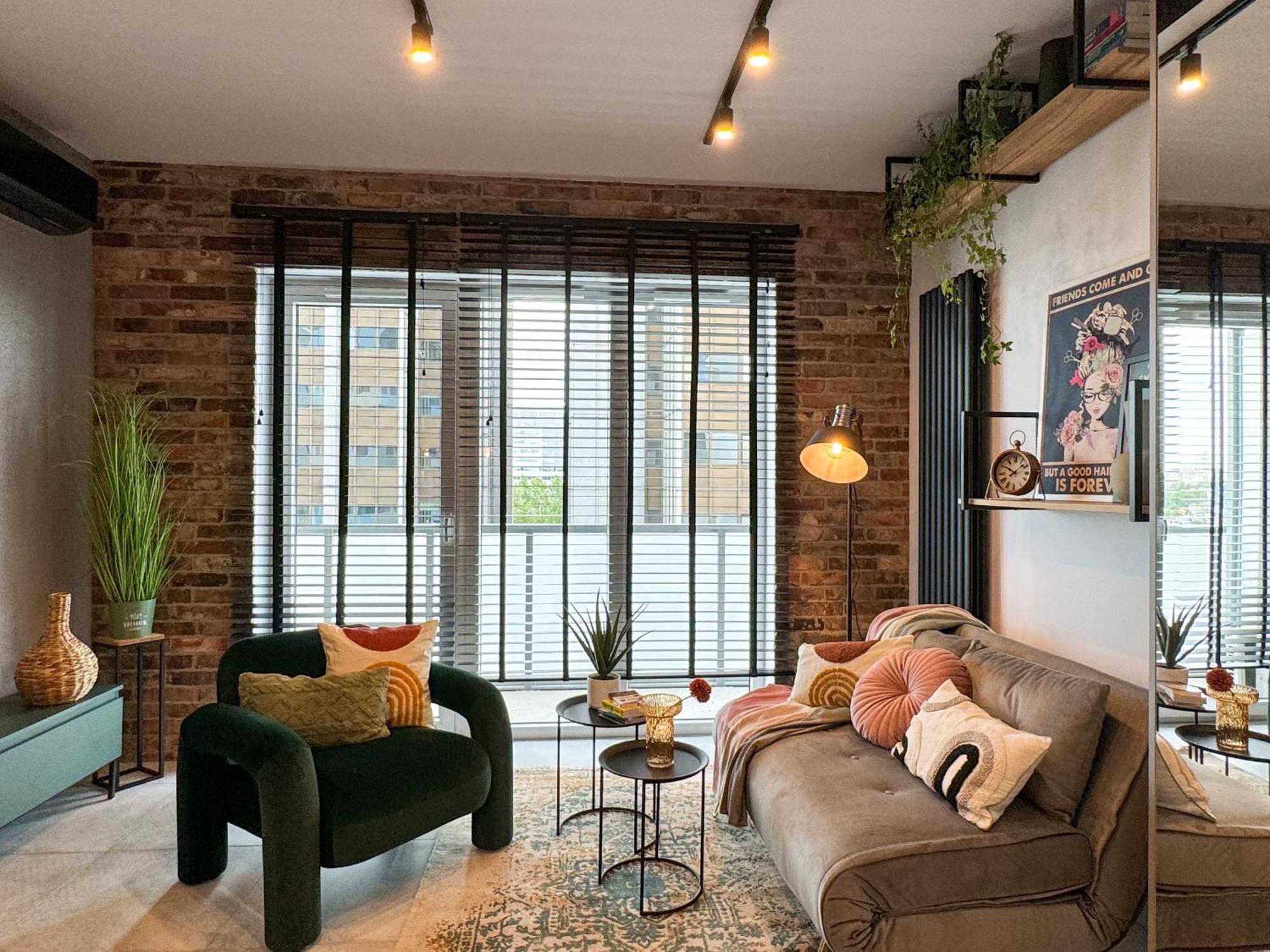 Lakru Apartments Global Office, Free Garage, Self Check-In Катовице Екстериор снимка
